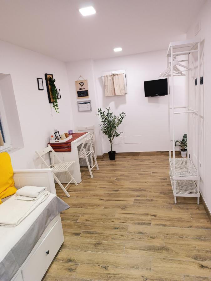 Touch&Go - Stanza Privata Con Servizi Ciampino Eksteriør bilde